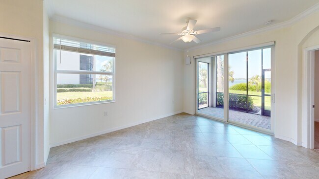 1010 Tidewater Shores Loop unit 101, Bradenton, FL 34208 - photo 2