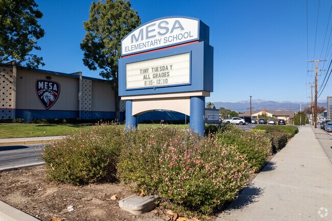 Mesa Elementary School serves families in West Covina.