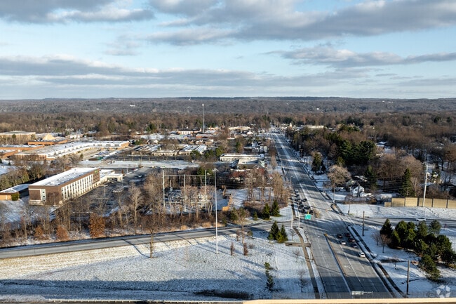 Mayfield residents enjoy convenient access to a full range of local amenities and services.