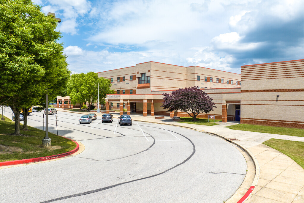 Long Reach High School, Columbia MD Rankings & Reviews - Homes.com