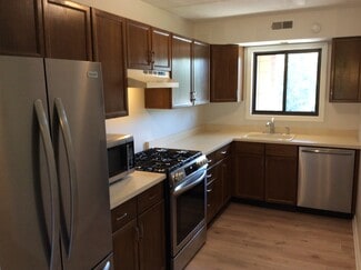 650 E Greenwich Ave Unit 211, West Warwick, RI 02893