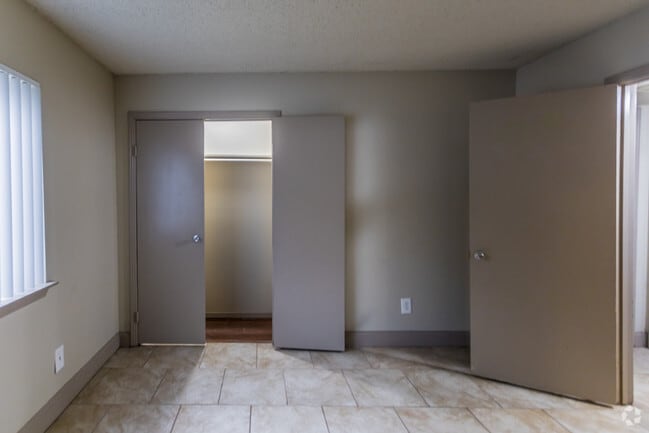 Villa De Cancun, Little Rock, AR 72209 - photo 6