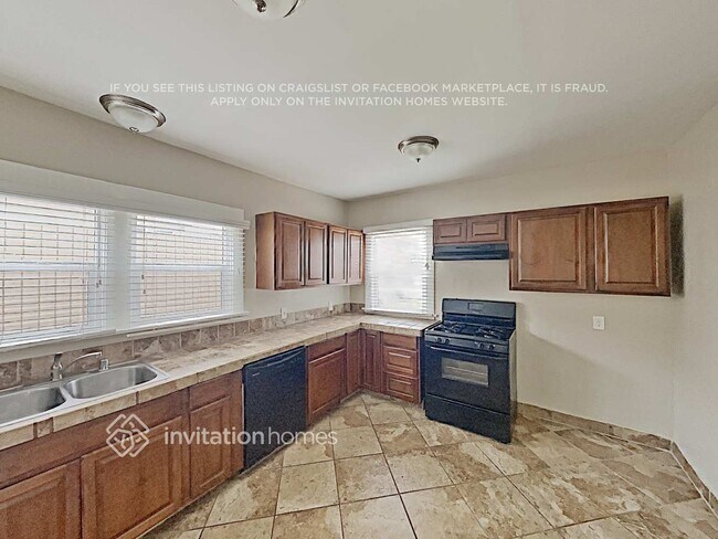 1025 W 12th St, San Pedro, CA 90731 - photo 5