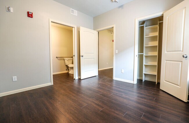 Bears Tower, Springfield, MO 65806 - photo 4