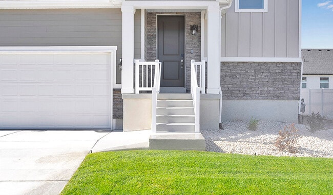 2018 E Burger St, Lake Point, UT 84074 - photo 3