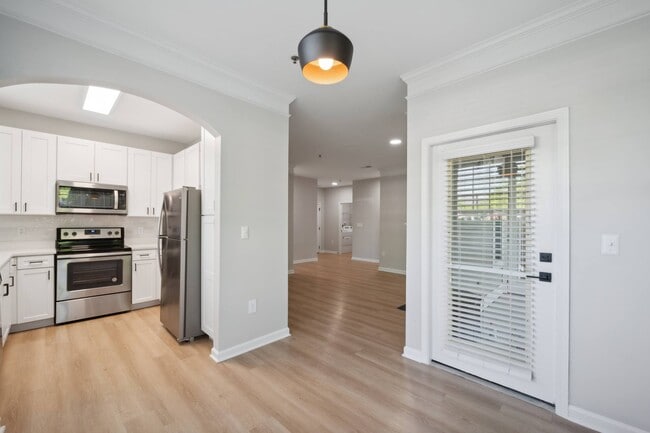 The Reserve at Meadowmont Apartments and Townhomes, Chapel Hill, NC 27517 - photo 4