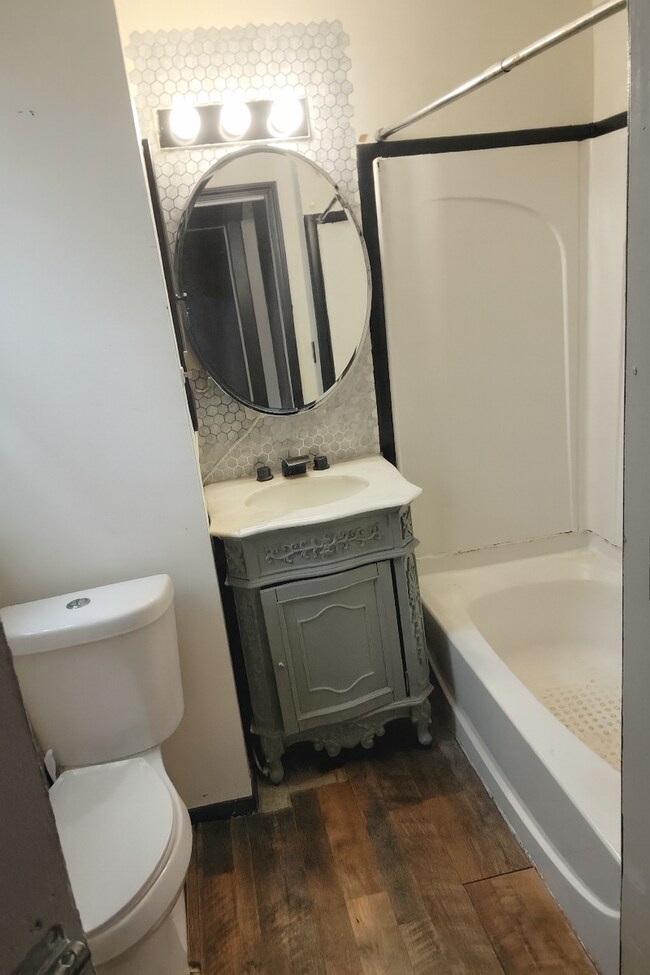 1657 Pointview Ave, Youngstown, OH 44502 - photo 2