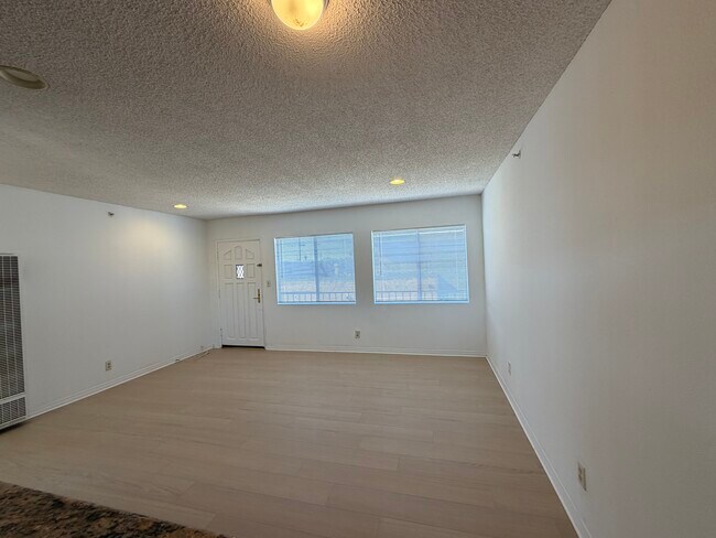 4553 W 116th St unit 1, Hawthorne, CA 90250 - photo 6