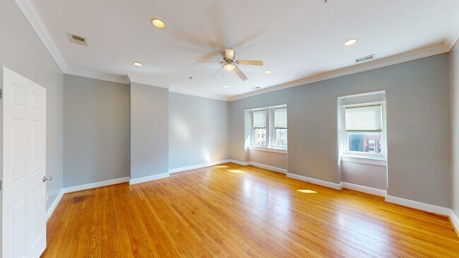 1226 Saint Paul St unit 1, Baltimore, MD 21202 - photo 2