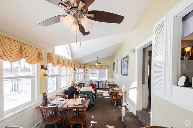 Classic New England hospitality and delicious fare await at Londonderry's beloved Coach Stop Restaurant.