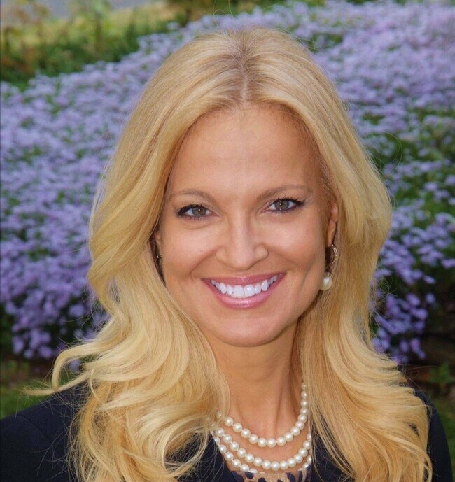 Jeanie Halloran