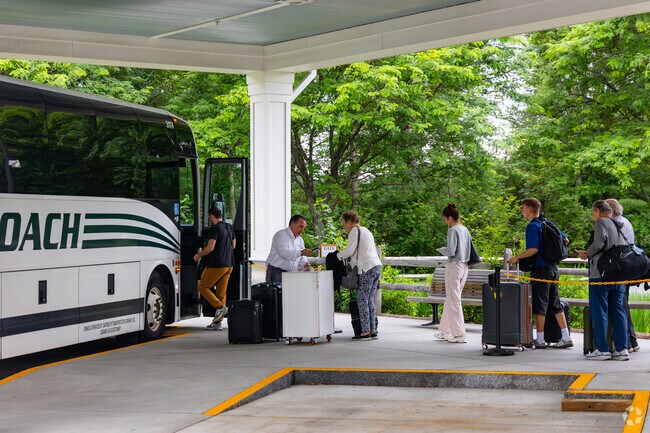 The Dartmouth Coach connects Sharon commuters to regional hubs in the Upper Valley.