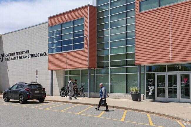 The Lynch/van Otterloo YMCA near Vinnin Square offers a variety of programs, including swimming, aerobics, and more for all ages.