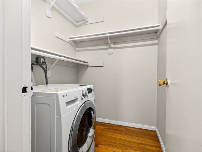 267 Newbury St unit 42, Boston, MA 02116 - photo 5