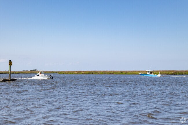 The Hampton River runs alongside the Hampton Point neighborhood.