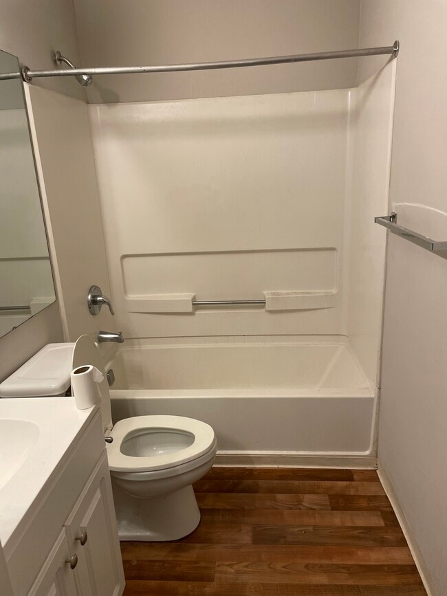 1411 Collegiate Cir unit 102, Raleigh, NC 27606 - photo 5