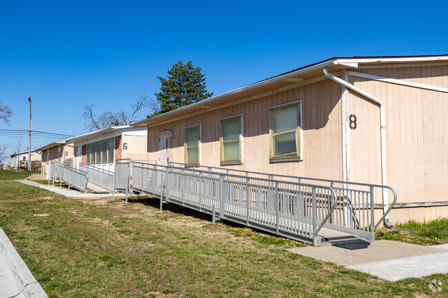 Highland Elementary School serves pre-K thru 6th grade students.