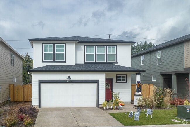 The newer homes in North Springfield have all of the modern amenities waiting for you.