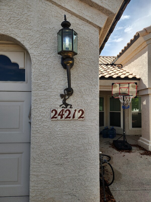 24212 N 42nd Dr, Glendale, AZ 85310