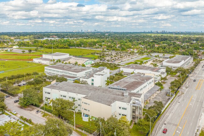 Miami Central Senior High School provide a wonderful environment for students to learn in.