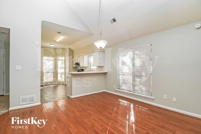 852 Shore Dr, Lithonia, GA 30058 - photo 5