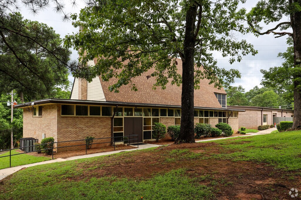 Christ Lutheran School has 41 students in grades PK, K-7.