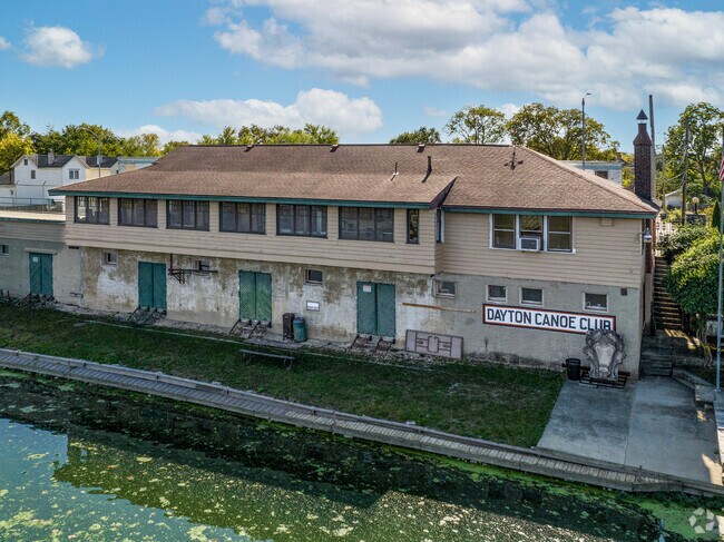 In the Riverdale area is the Dayton Canoe Club, which was established in 1912.