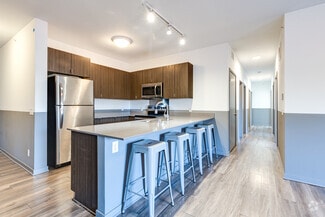 617 10th Ave SE, Minneapolis, MN 55414