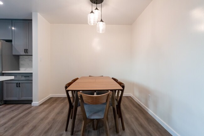 521 N Flores St, West Hollywood, CA 90048 - photo 5