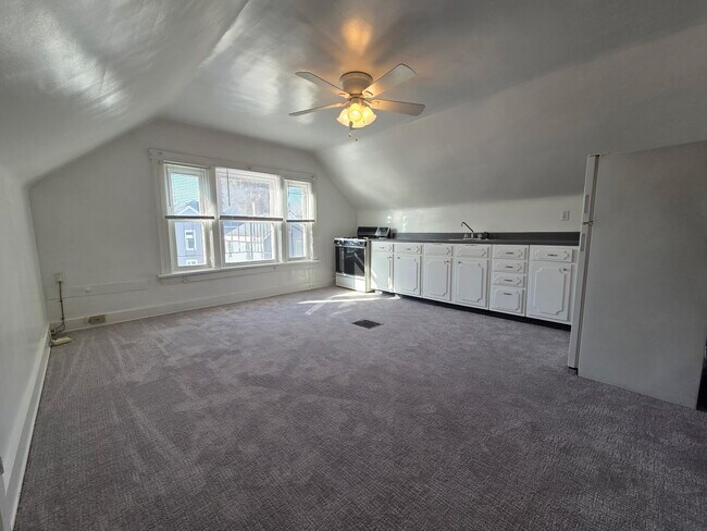 3959 Hazel Ave unit 3959 Hazel Ave Apt 2, Cincinnati, OH 45212 - photo 3