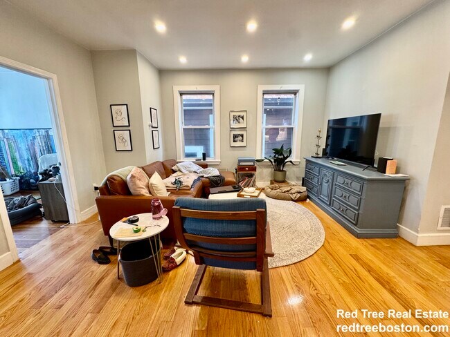 11 Anson St, Jamaica Plain, MA 02130 - photo 3