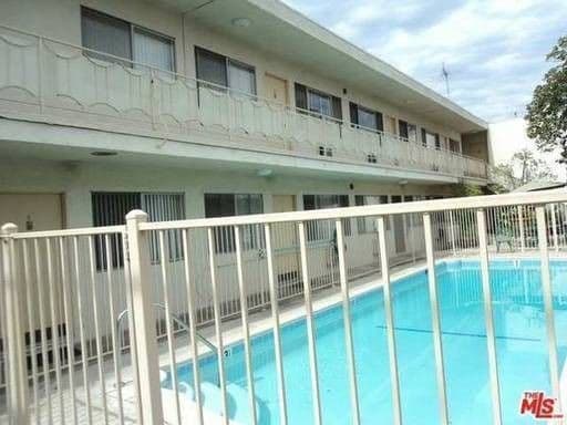 4901 Laurel Canyon Blvd unit 8, Valley Village, CA 91607 - photo 3