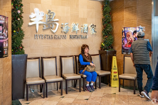 Enjoy fresh seafood and Cantonese cuisine at Five Star Seafood in the Marshall neighborhood of Alhambra.