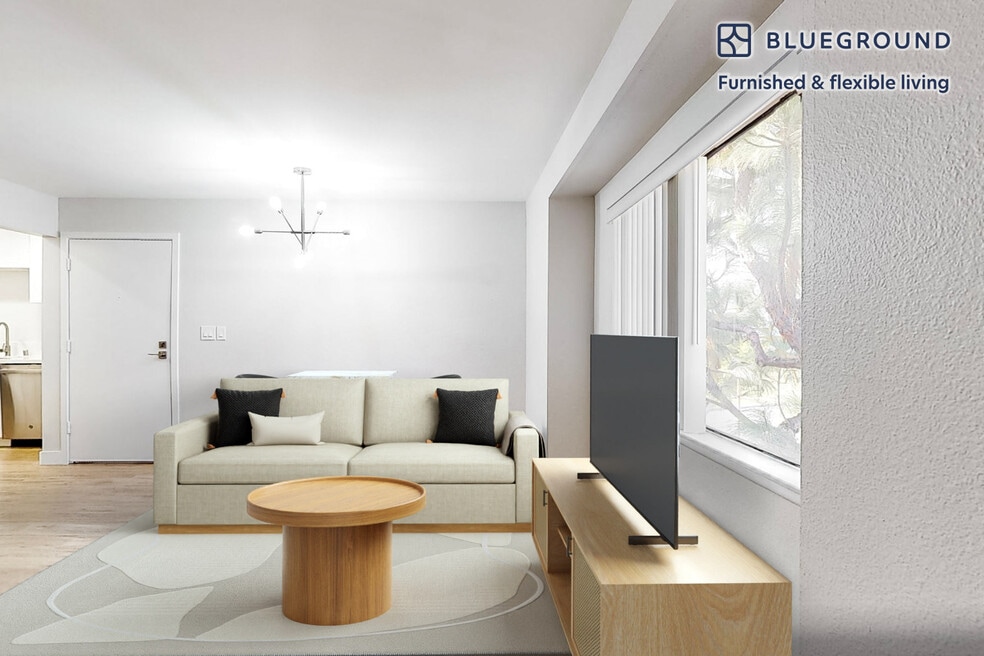 11208 S Western Ave unit FL0-ID7029A, Los Angeles, CA 90047 - photo 1