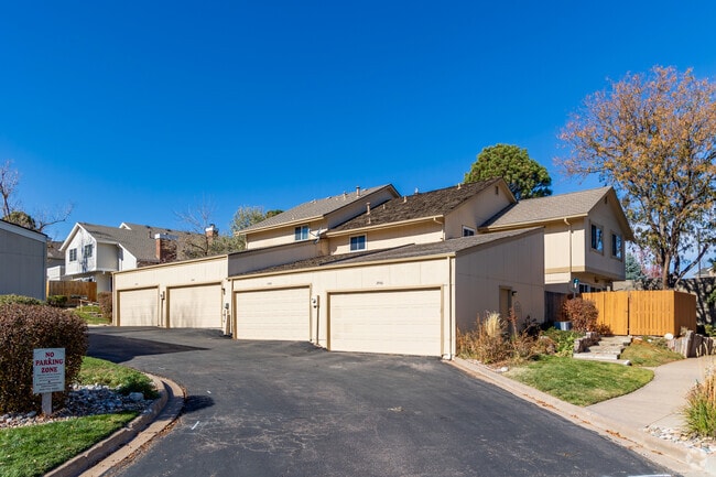 At the bottom of the Knolls housing market, you’ll find townhomes shaded by giant trees.