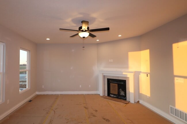 1484 Speedliner Dr, Plain City, OH 43064 - photo 2