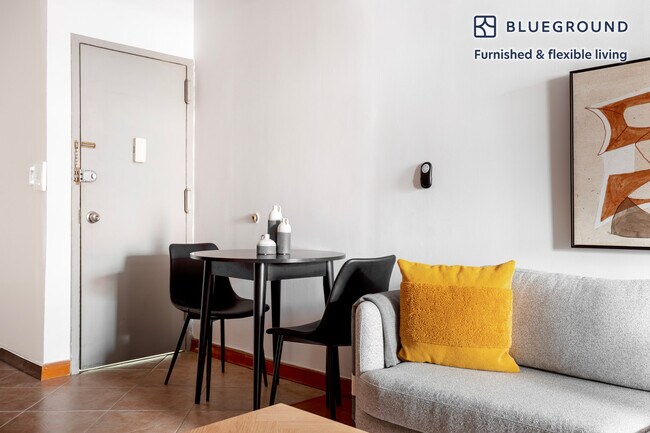 51 E Houston St unit FL4-ID992, New York, NY 10012 - photo 5