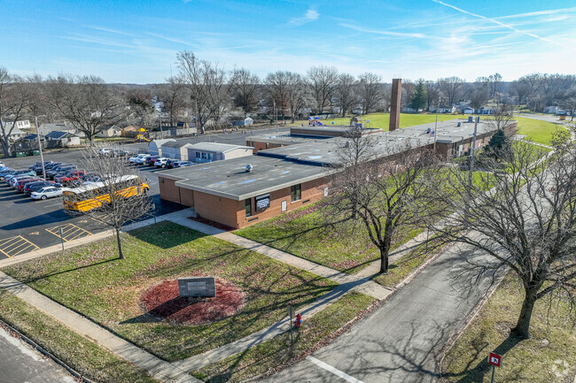 Marquette Elementary School serves 220 students in Pekin.