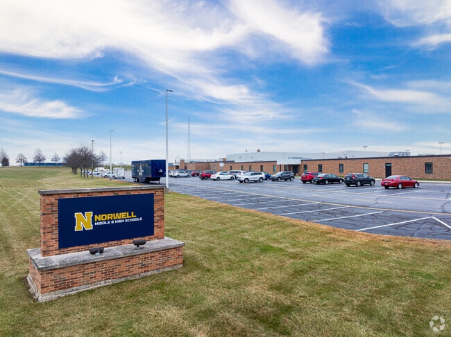 Welcome to Norwell High School.