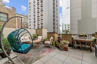 88 Greenwich St Unit 1110, New York, NY 10006