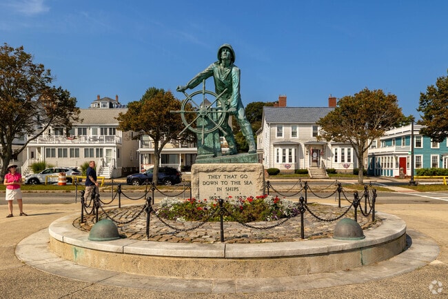 The Gloucester Fishermans Memorial was built in 1925 as a tribute to it's maritime history.
