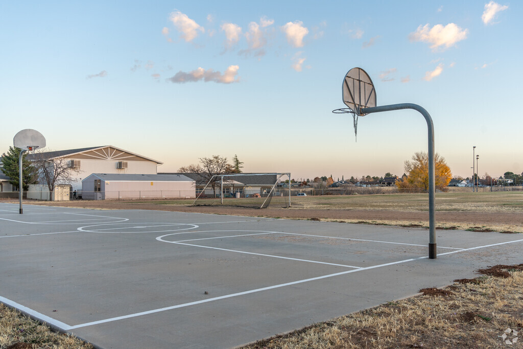 Mountain View Elementary has great academic and athletic opportunities for students.