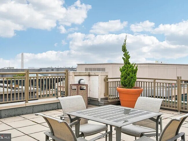 915 E St NW unit 1110, Washington, DC 20004 - photo 7