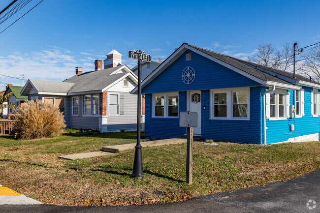 Chesapeake Beach ranch houses: Quintessential coastal living charm.