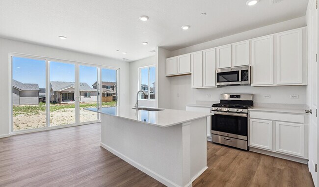 18961 E 96th Place, Commerce City, CO 80022 - photo 2