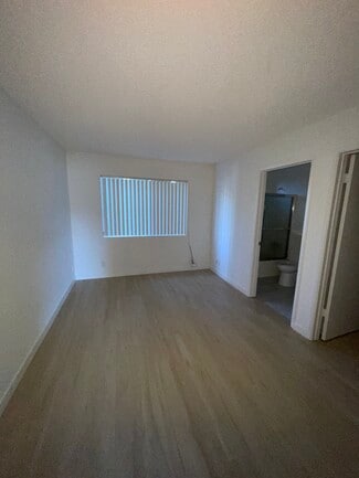 11707 Otsego St Unit F, Valley Village, CA 91607