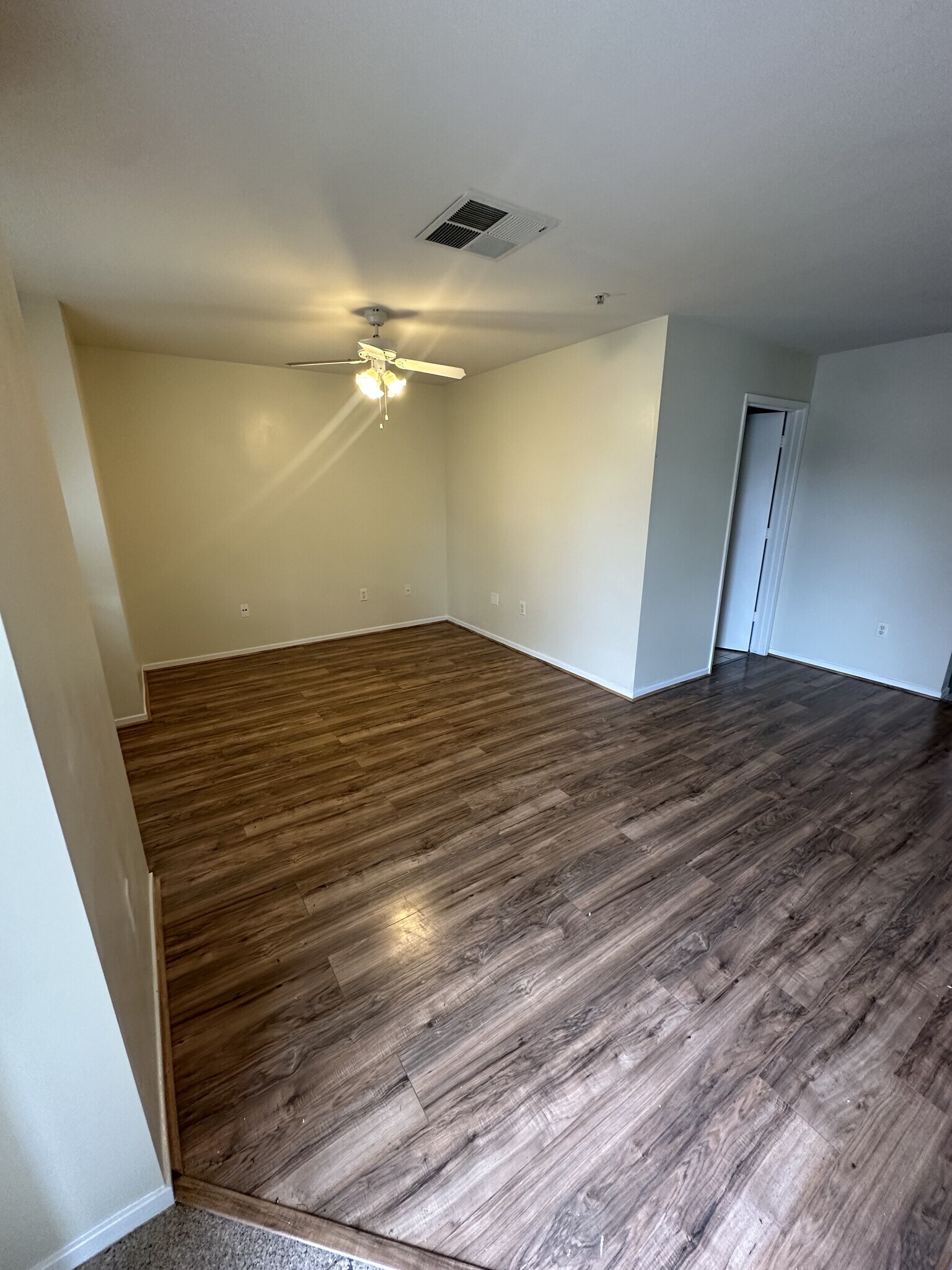 600 Hosking Ave unit A, Bakersfield, CA 93307 - photo 1