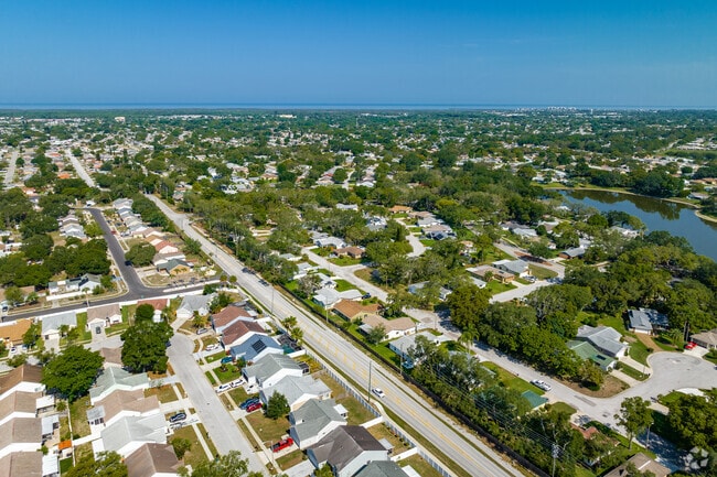 Jasmine Lakes neighborhood is the perfect place to settle in and enjoy the Florida living.