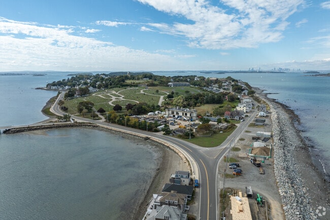 Telegraph Hill is a peninsula bordered by the Atlantic Ocean and Hull Bay.