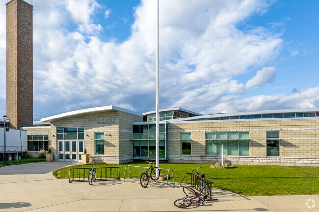 Long Beach Middle School has 756 students in grades 6-8 with a ratio of 8 to 1.